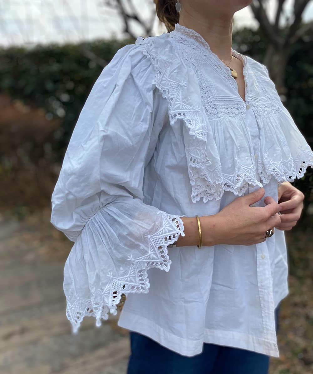 bolumelaceblouse