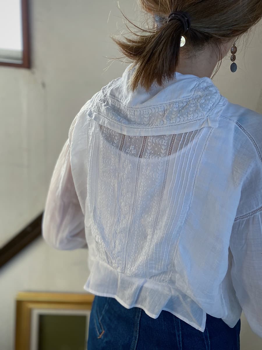 sailorcollarblouse