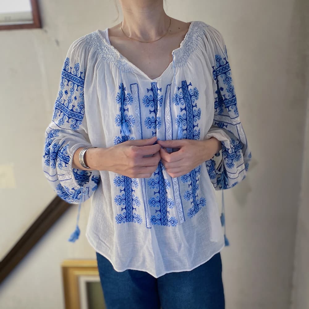 ヴィンテージルーマニア刺繍ブラウスantqueromanianembroideryblouse