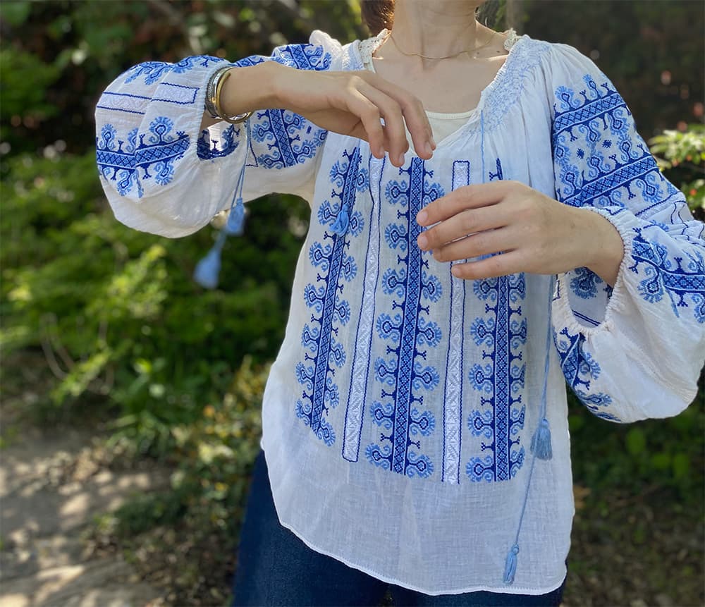 ヴィンテージルーマニア刺繍ブラウスantqueromanianembroideryblouse